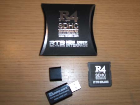 Recensione e Guida R4i SDHC RTS (Real Time Save) BLACK per Nintendo DS,  Nintendo DS lite, Nintendo DSi e Nintendo 3DS